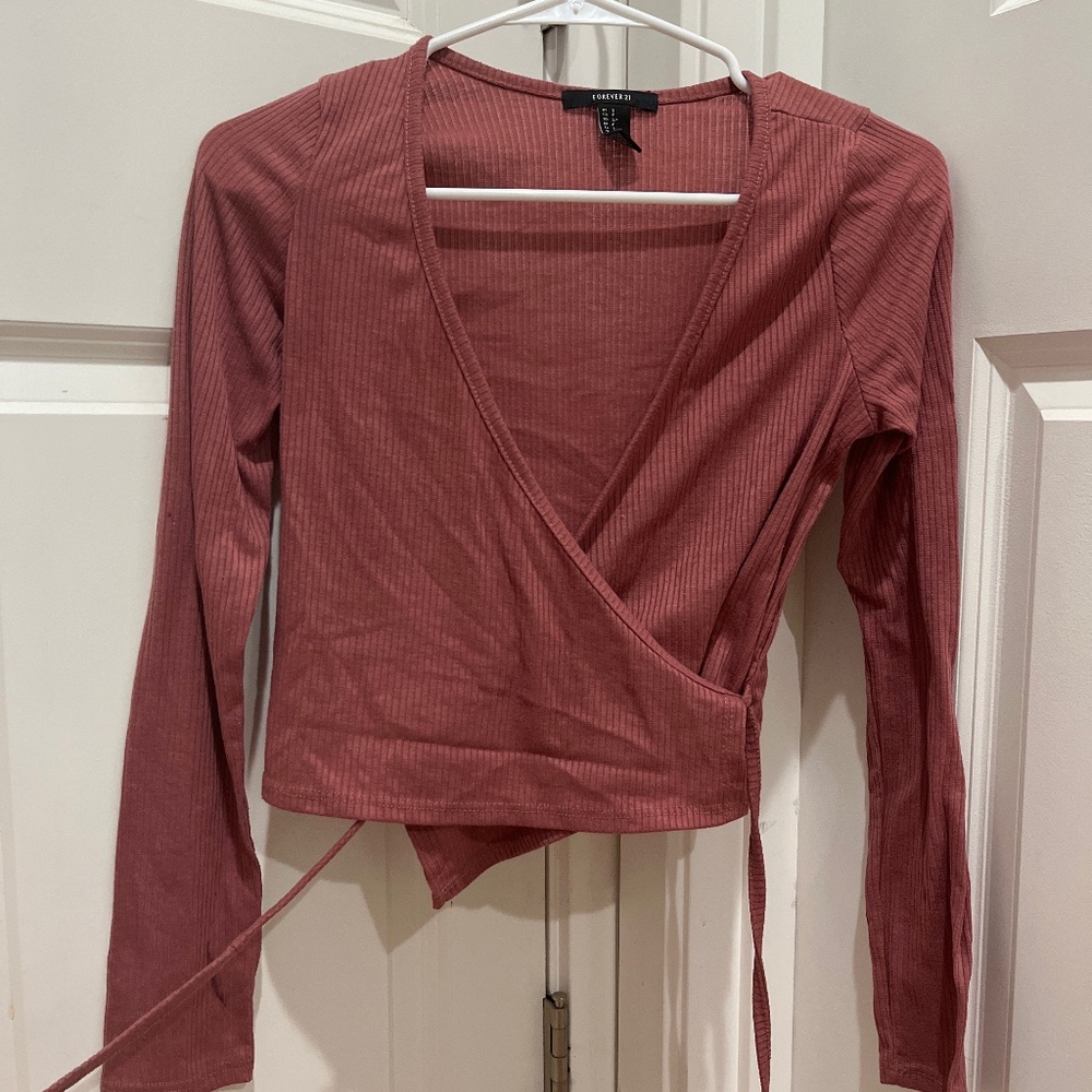 Dusty pink wrap crop top